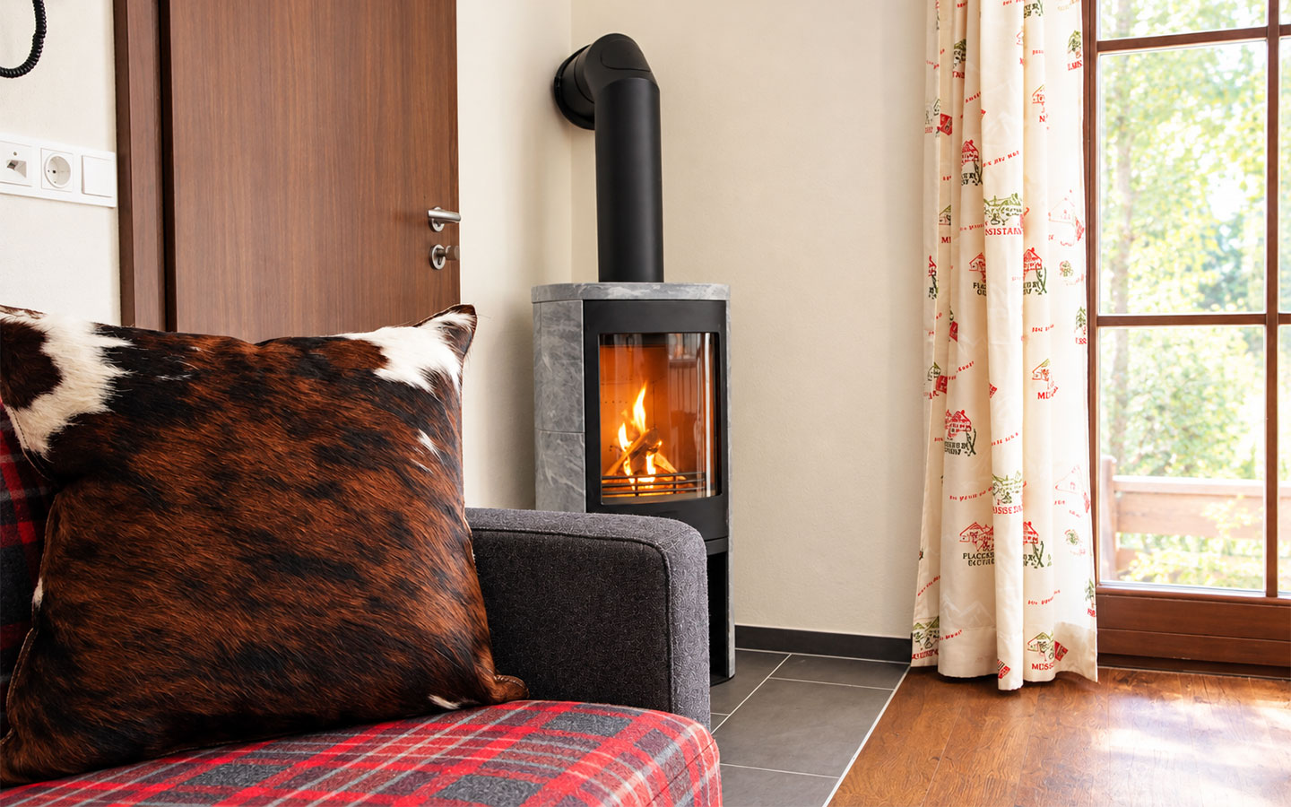 Kamin im Alpenchalet